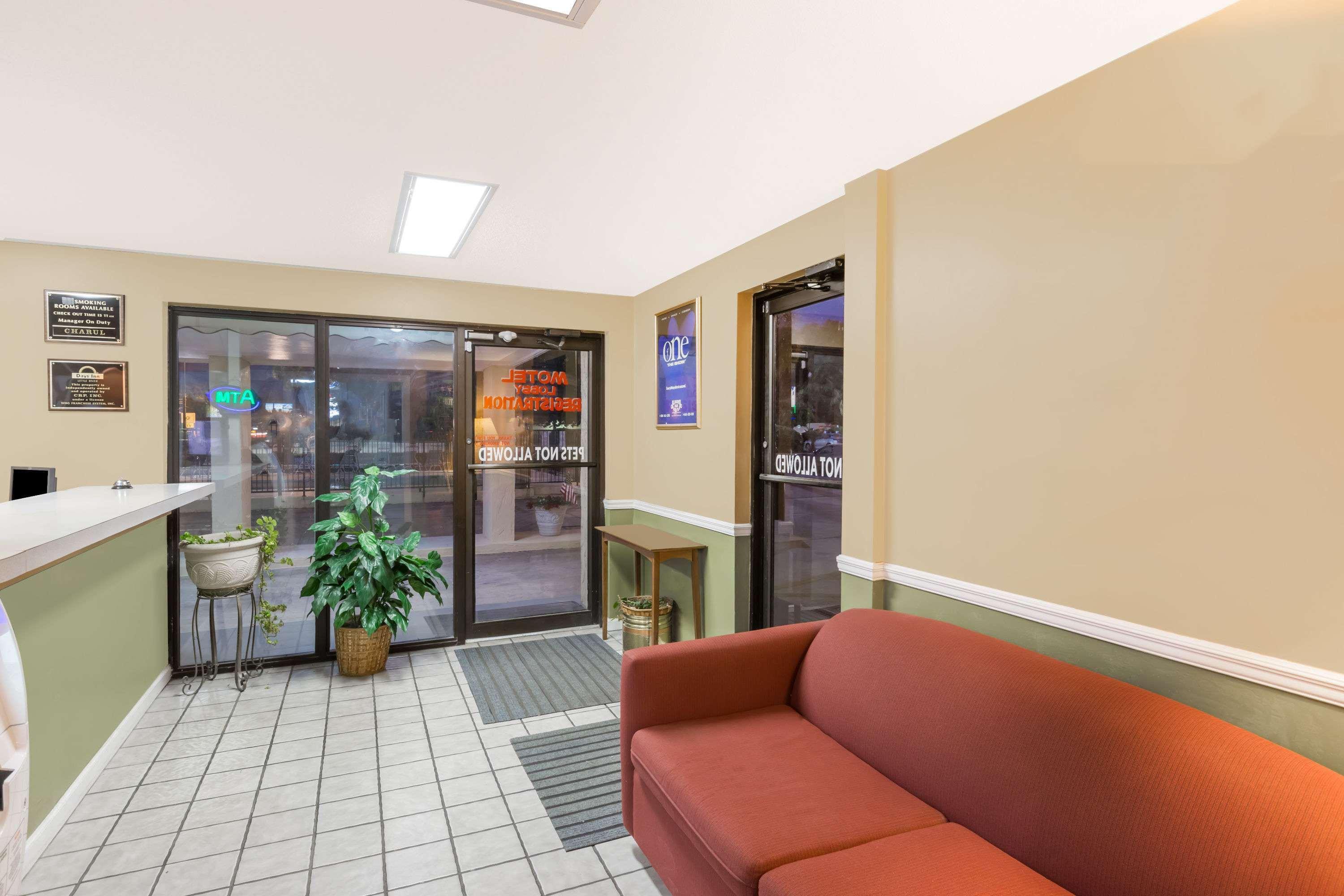 Days Inn By Wyndham Little River Esterno foto