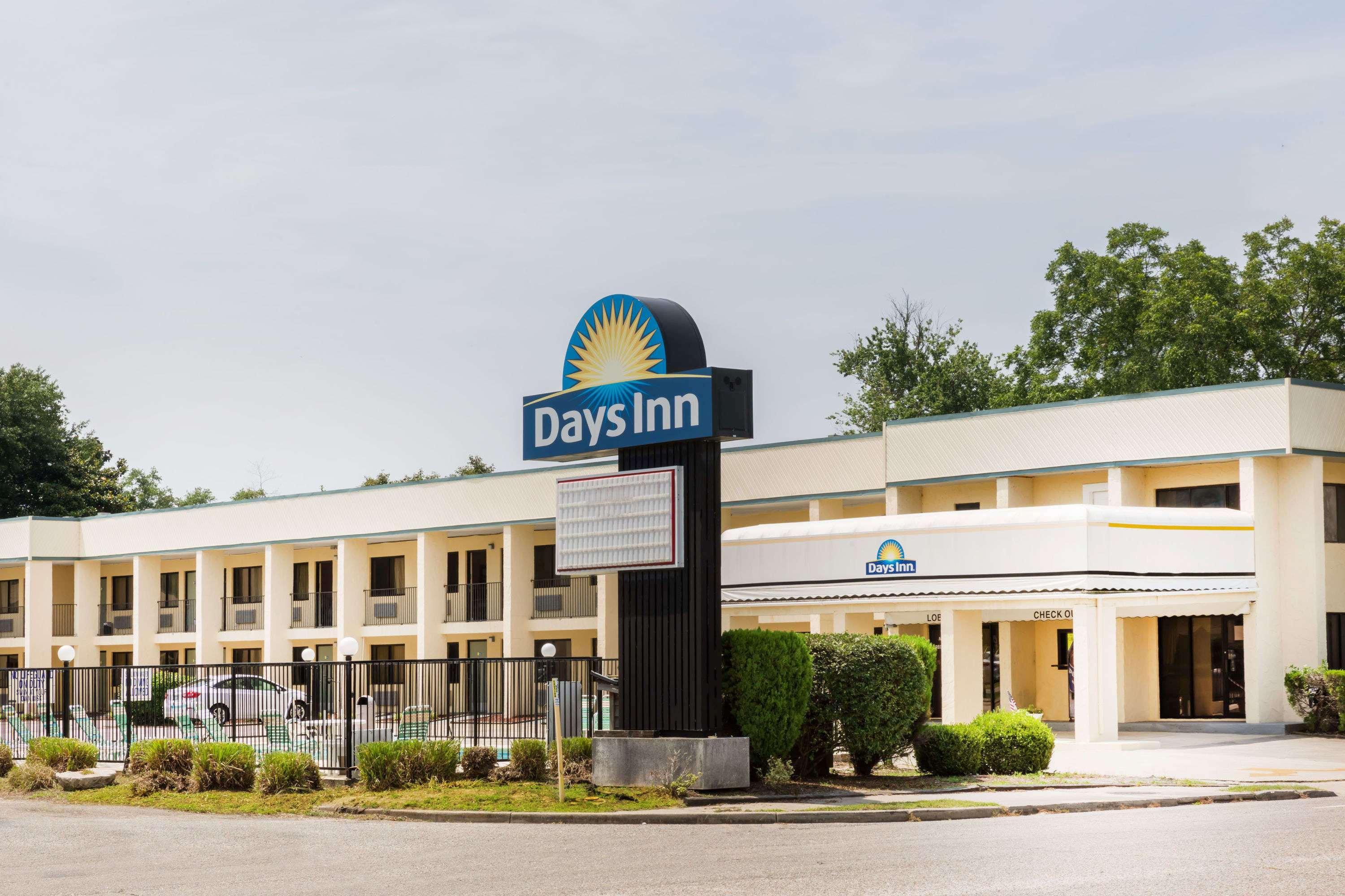 Days Inn By Wyndham Little River Esterno foto