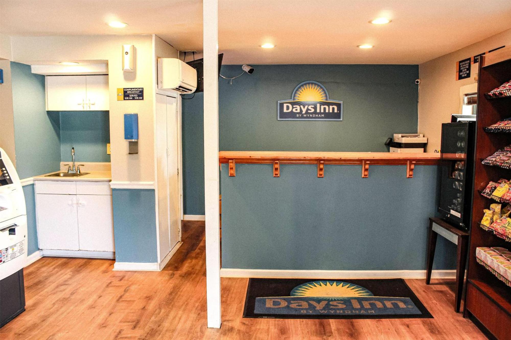 Days Inn By Wyndham Little River Esterno foto