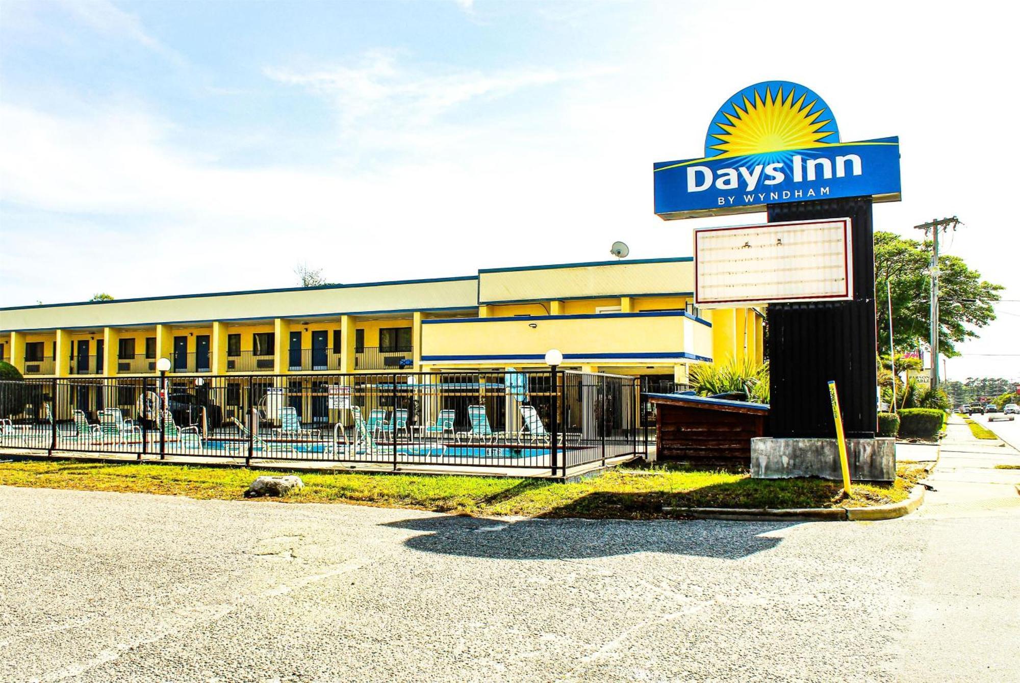Days Inn By Wyndham Little River Esterno foto